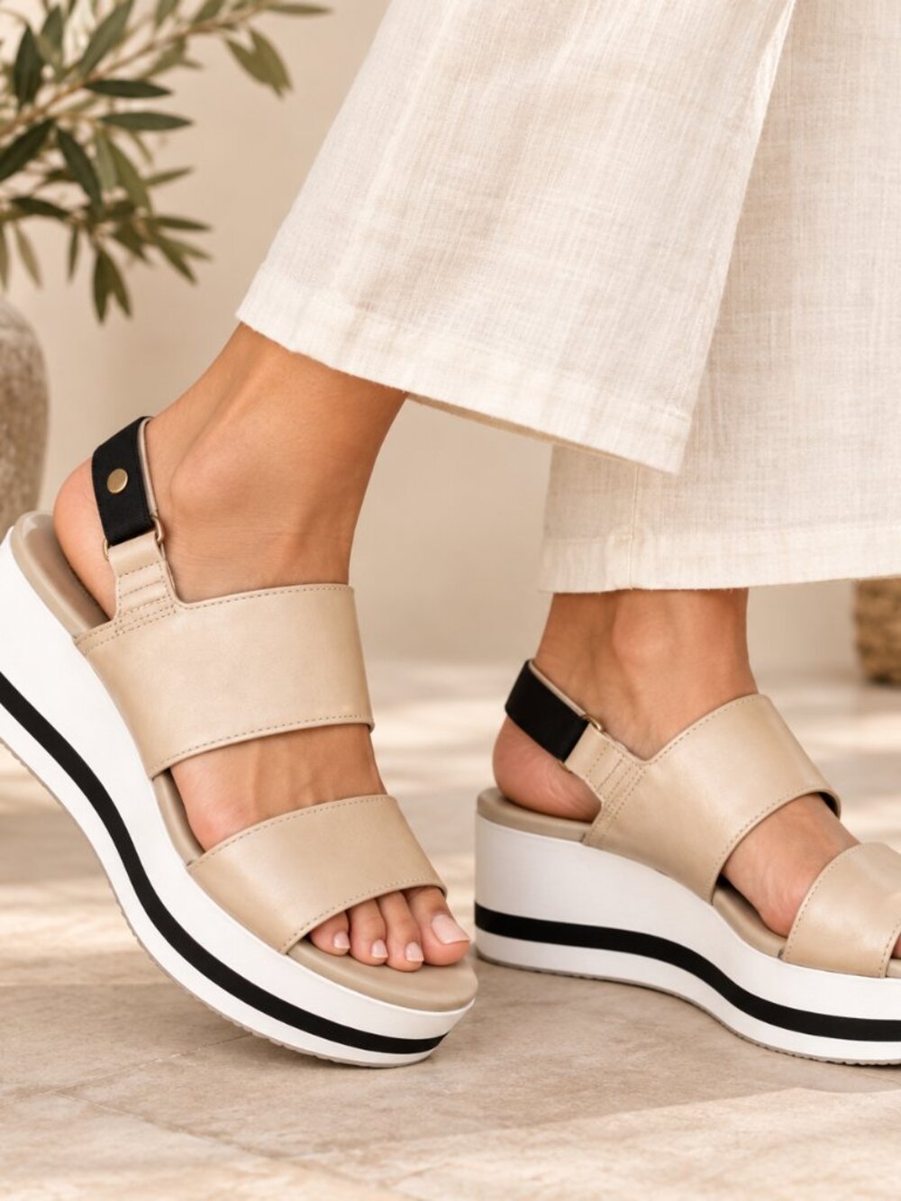 Via Spiga Platform Sandals Womens 9.5 Beige Leather Chunky Wedge Slingback Y2K